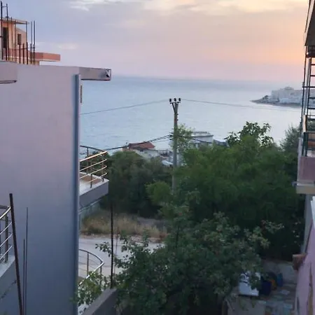 Old Man House Apartment Sarande