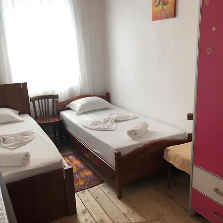 Old Man House Апартаменты
